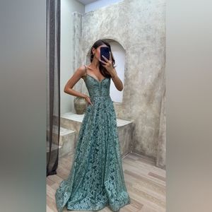 Mint green detailed sequin evening dress